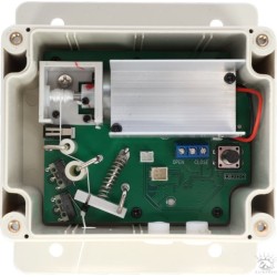 Unité de contrôle automatique pour porte de poulailler Basic